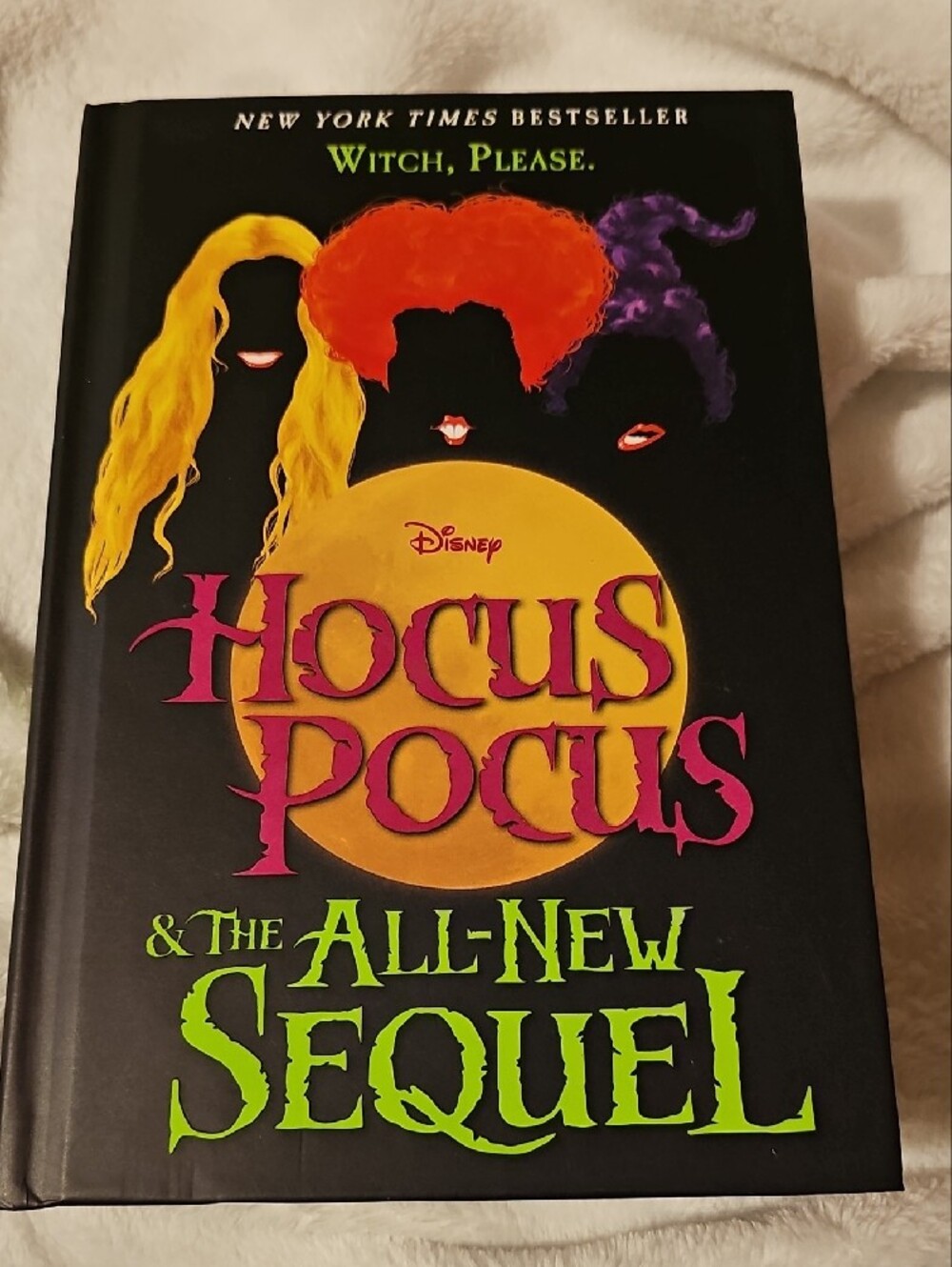 Disney 4 Book Bundle Hardcover. - Picture 8 of 9